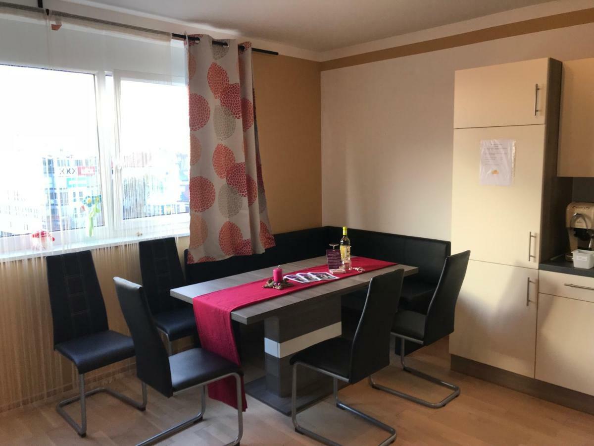 Kmheim, Cozy 103M2 Apartment, With 3 Bedroom And Covered Free Parking Place, Close To City Center Graz Dış mekan fotoğraf